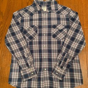 Men’s long sleeve button down shirt